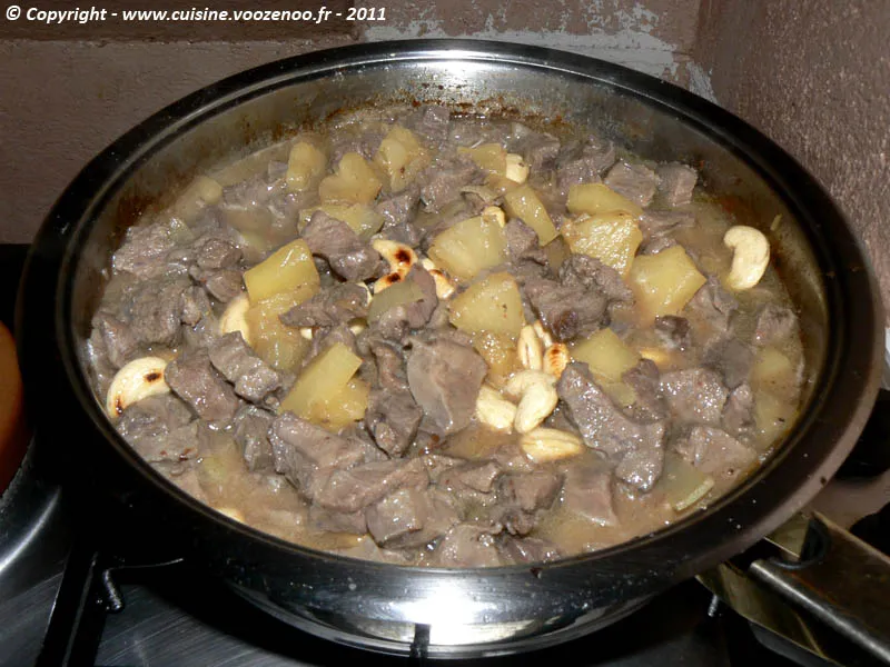 Saute de joue de porc a l'ananas et noix de cajou etape2 Saute de joue de porc a l'ananas et noix de cajou etape2