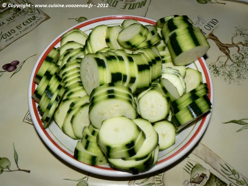 Tarte feuilletée aux courgettes et à la coriandre etape1 Tarte feuilletée aux courgettes et à la coriandre etape1