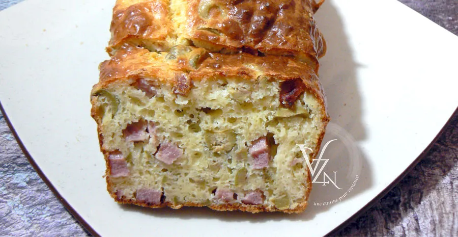 Cakes salés aux olives et au jambon
