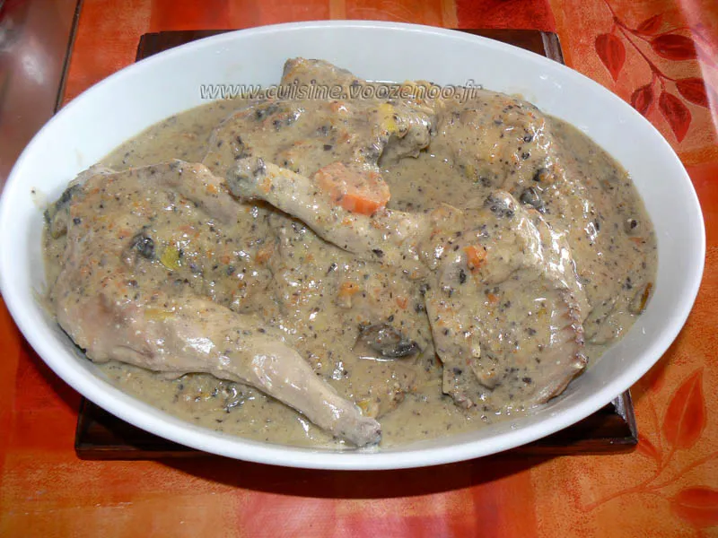 Lapin sauce poulette fin Lapin sauce poulette fin