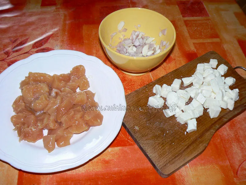 Cake aux blancs de poulet, champignons et mozzarella etape1 Cake aux blancs de poulet, champignons et mozzarella etape1