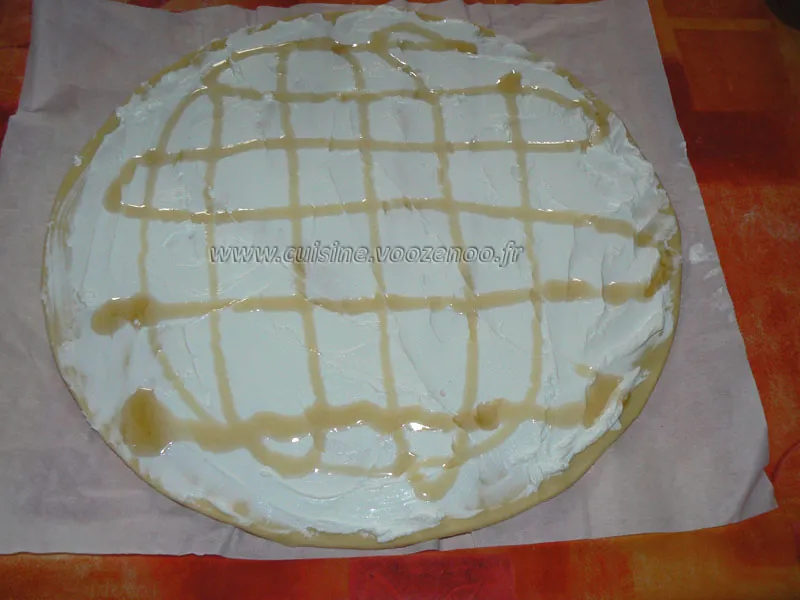 Roules feuilletes au chevre et miel etape2 Roules feuilletes au chevre et miel etape2