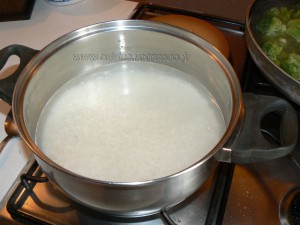 Onigiri, boulettes de riz au saumon et brocolis etape2