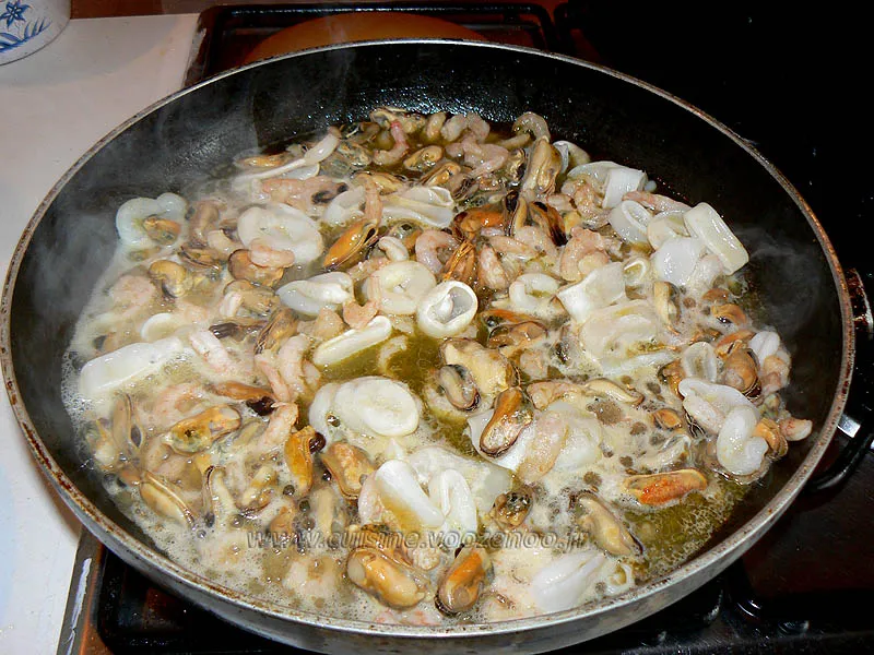 Tagliatelles gambas et fruits de mer etape2 Tagliatelles gambas et fruits de mer etape2