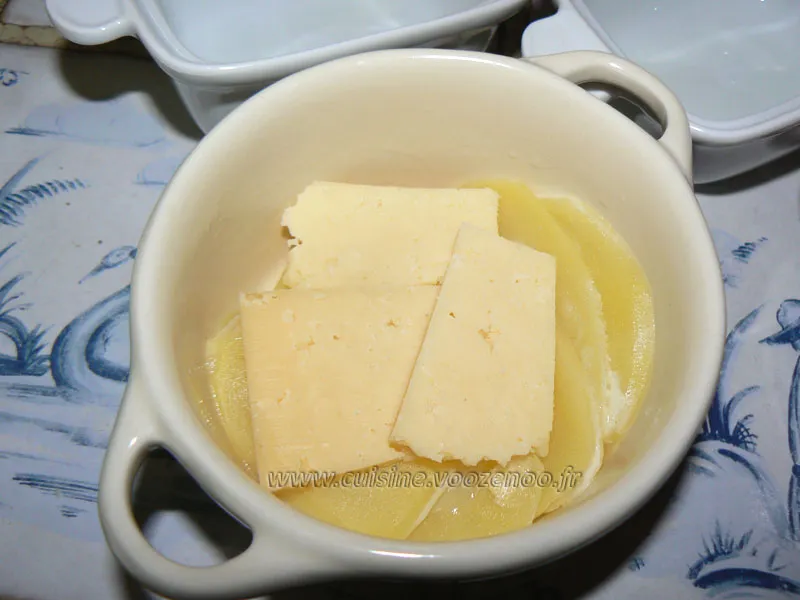 Gratin de pommes de terre aux deux fromages etape2 Gratin de pommes de terre aux deux fromages etape2