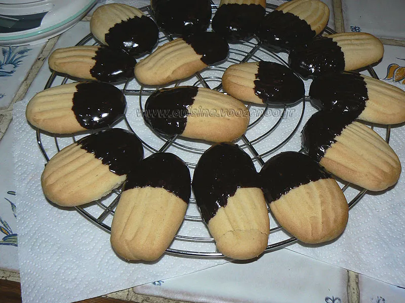 Petits sables de Noël enrobes fin Petits sables de Noël enrobes fin