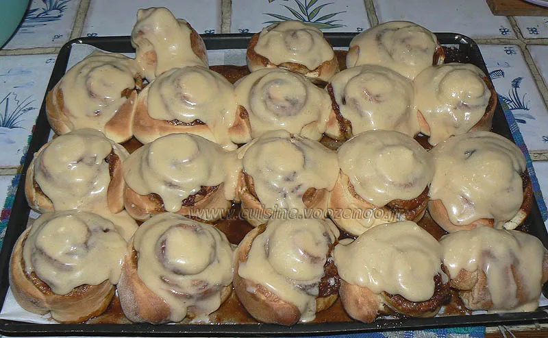 Cinnamon Rolls petits pains à la canelle fin Cinnamon Rolls petits pains à la canelle fin