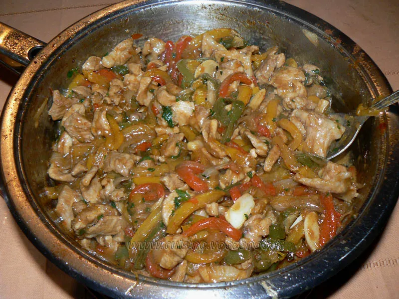 Porc aux poivrons fin Porc aux poivrons fin