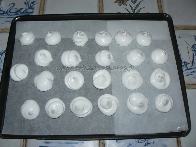 Meringues au chocolat etape2 Meringues au chocolat etape2