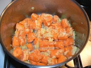 Veloute de carottes oriental etape1