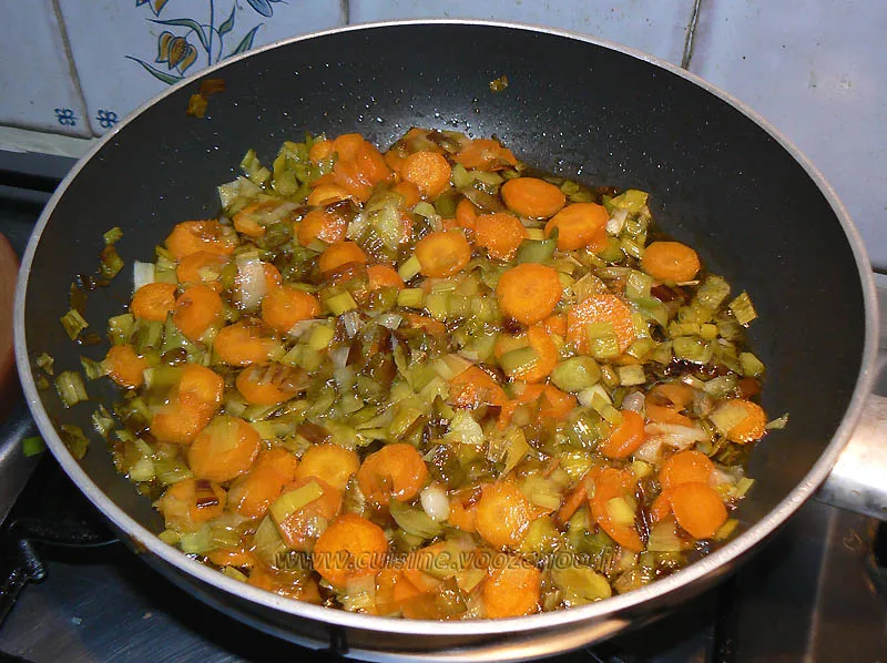 Nouilles chinoises sautées au lait de coco, crevettes etape2