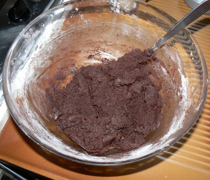 Cookies au chocolat avec coeur tendre au beurre de cacahuete etape2