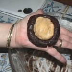 Cookies au chocolat avec coeur tendre au beurre de cacahuete etape5