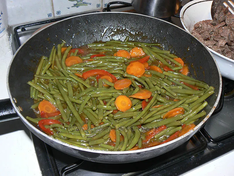 Wok de boeuf saute aux legumes croquants etape2