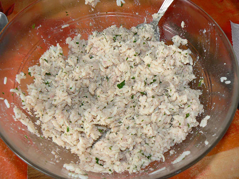 Tomates farcies au riz et oeufs gratines etape2