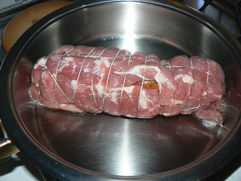 Filet mignon de porc à la saucisse fumé en feuilleté etape1