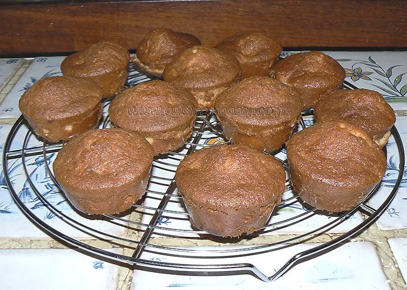 Muffins aux pommes caramelisées, beurre salé fin