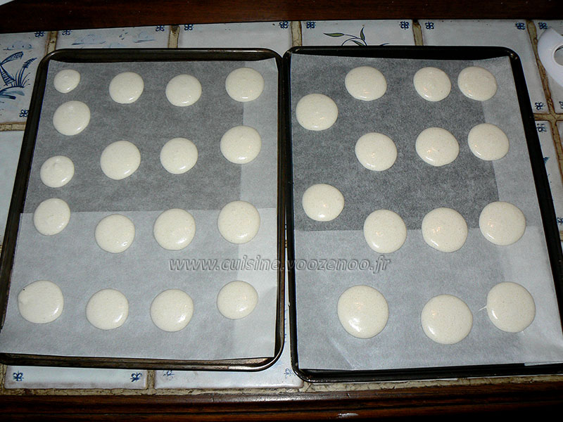 Macarons vanill et chocolat blanc etape4
