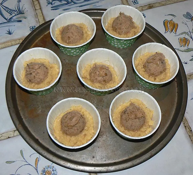 Petits gateaux au miel, coeur de pignons de pin caramelisés etape5
