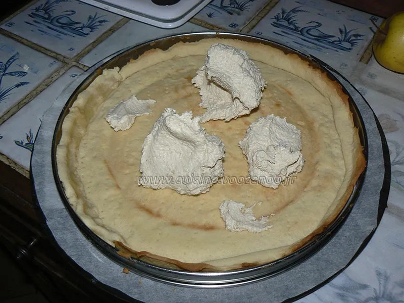 Tarte aux pommes, crème de mascarpone et miettes de spéculoos etape4