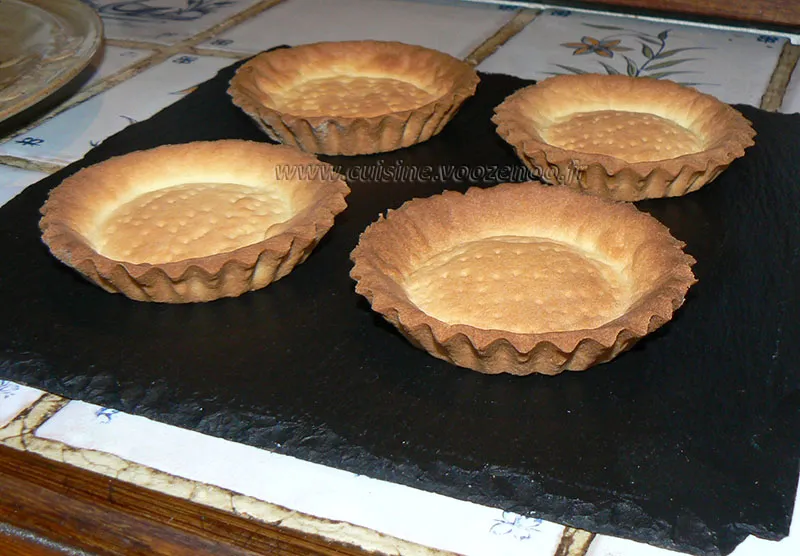 Tartelettes choco-coco, chantilly à la crème de coco etape2