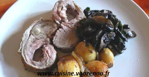 Carré d'agneau désossé aux herbes, pommes de terre et champignons