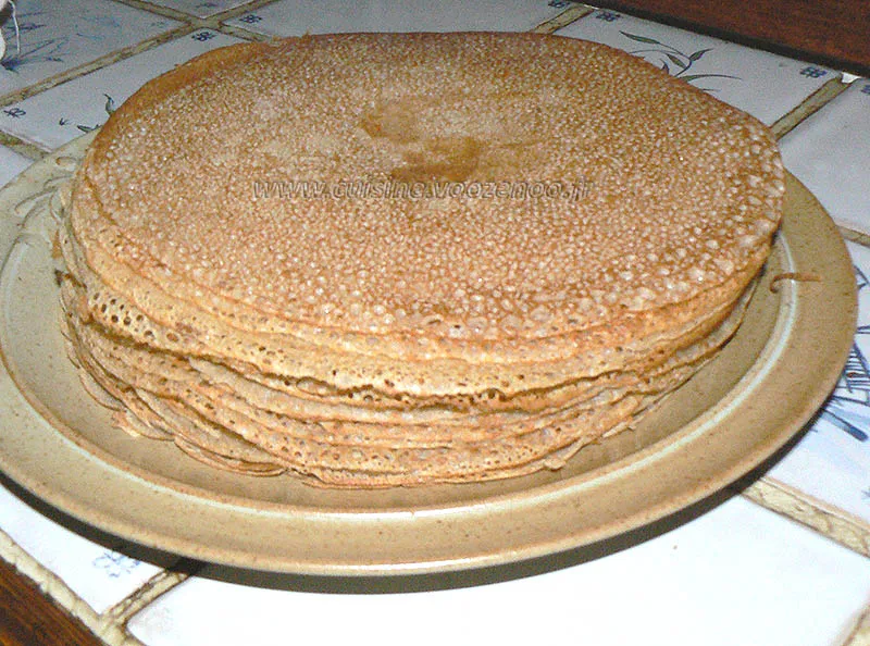Galettes de sarrasin, noix st jacques et gambas persillés au beurre demi-sel etape3