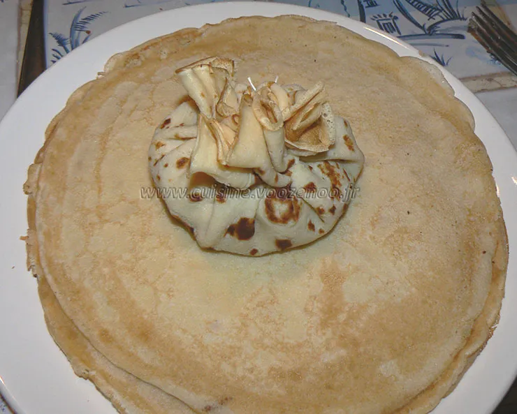 Aumoniere de crepe au chevre et aux deux poissons fin