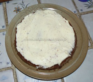 Gâteau au chocolat, finger et fruits rouges pour paques etape3