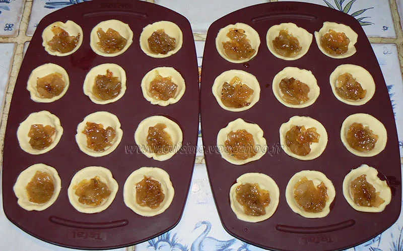 Mini tartelettes aux oignons confits et chèvre etape2
