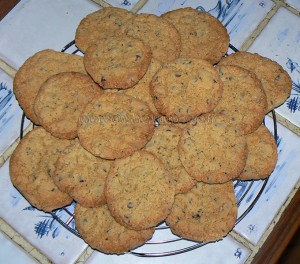 Glace aux cookies, coulis de chocolat et chantilly etape3