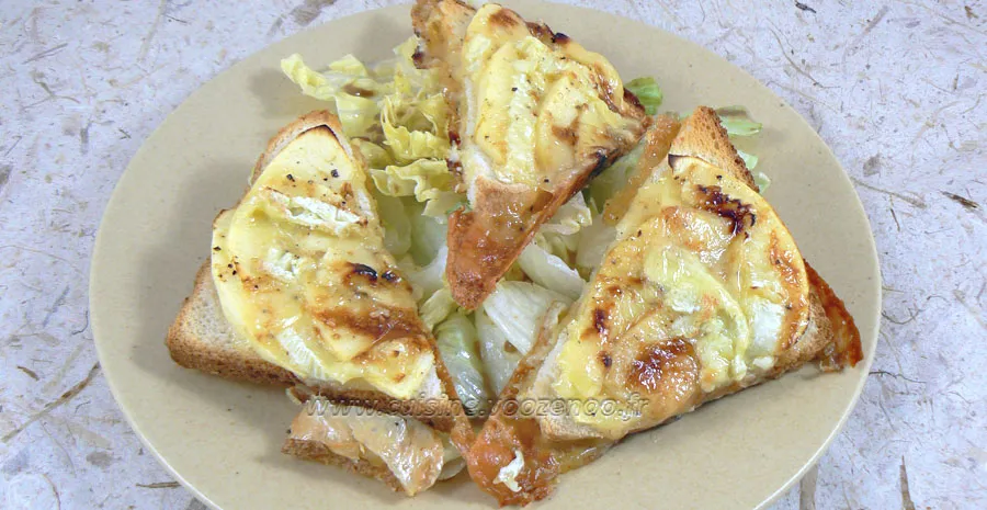 Camembert "Normand" sur toast