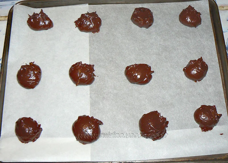 Whoopies "toile d'araignee"à l'orange et chocolat etape2