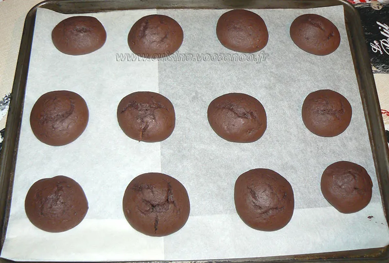 Whoopies "toile d'araignee"à l'orange et chocolat etape3