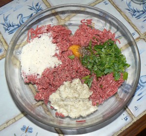 Polpettes à la mozzarella tomate et anchois etape2