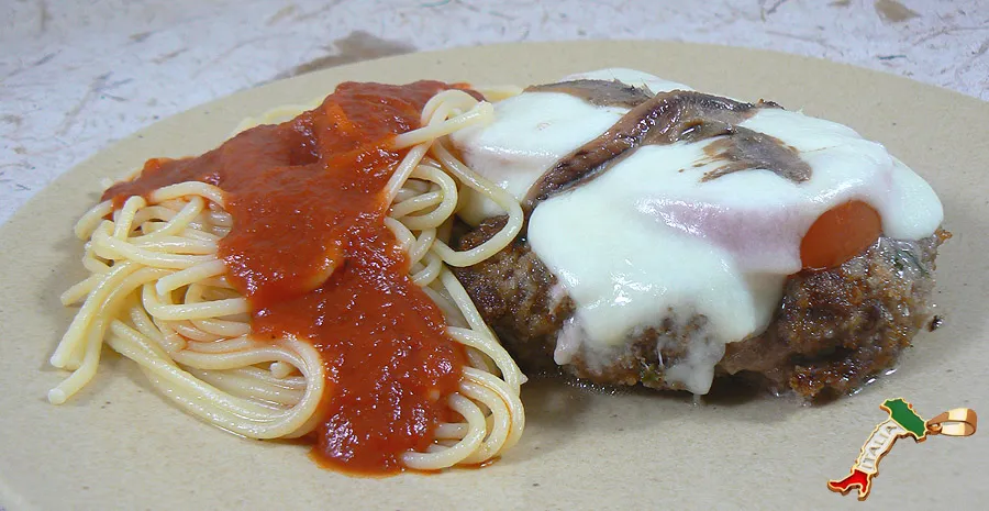 Polpettes à la mozarella, tomates et anchois