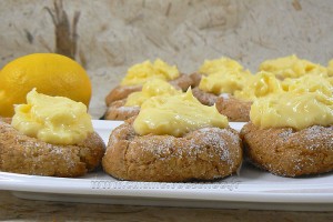Biscuits empreintes au lemon curd slider