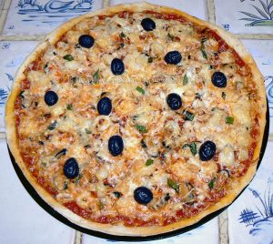 Pizza aux fruits de mer fin