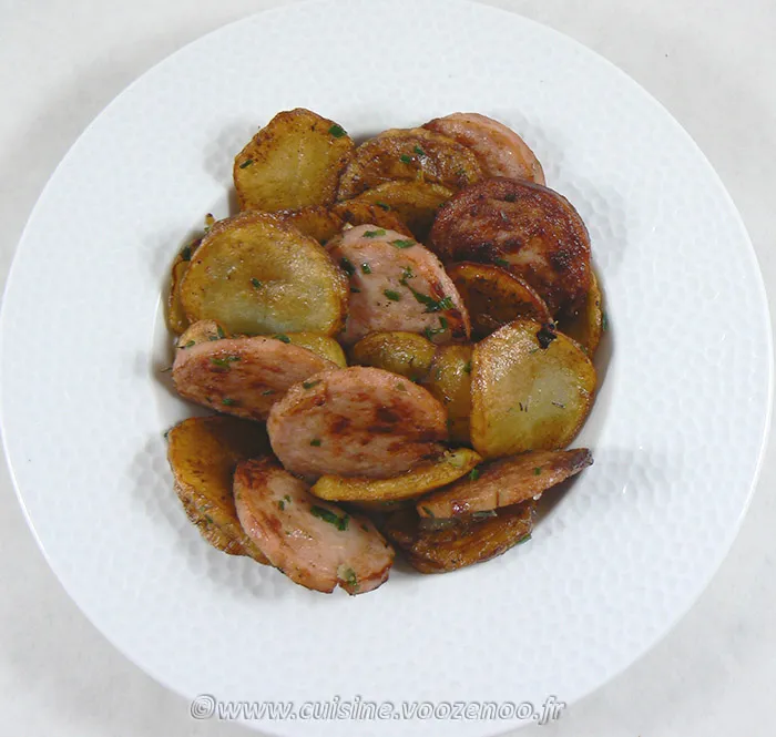 Pommes de terre sautées au saucisson à l’ail fin2