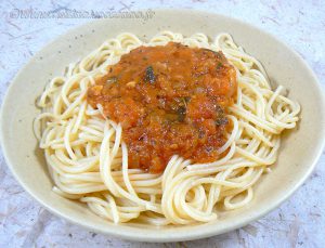Spaghettis, sauce tomates fraiches provençale fin