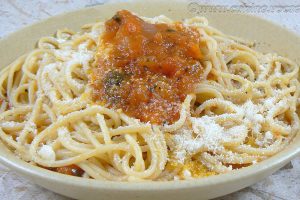 Spaghettis, sauce tomates fraiches provençale slider