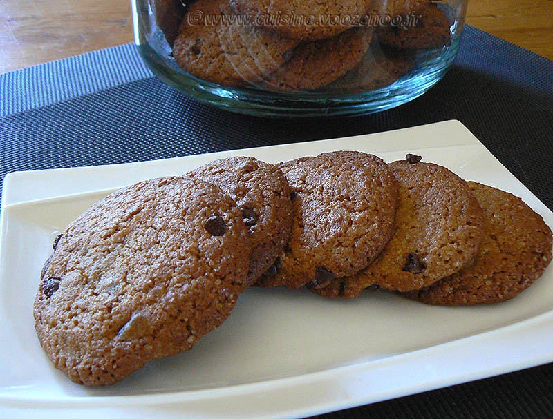 Cookies à la chicorée et pépites de chocolat noir presentation