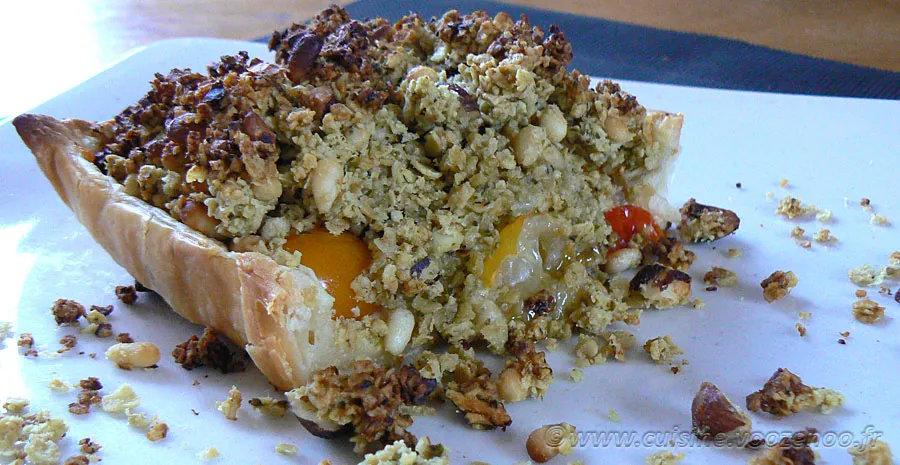 Tarte aux tomates cerise et crumble gourmand