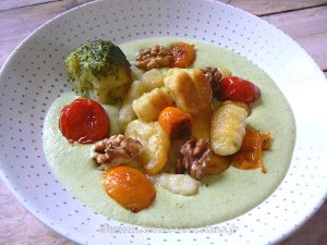 Gnocchi deux cuissons, crème brocoli au parmesan fin