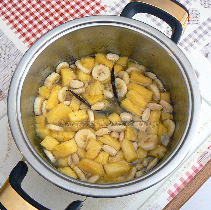 Papillote d’ananas et banane au sirop de vanille etape3