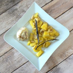 Papillote d’ananas et banane au sirop de vanille fin