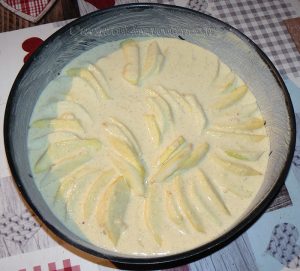 Gâteau aux pommes, myrtille et vanille etape4