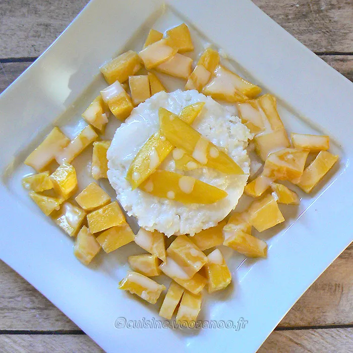 Mangue et riz collant sauce noix de coco fin