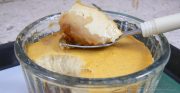 Crème renversante au caramel et biscuit breton slider
