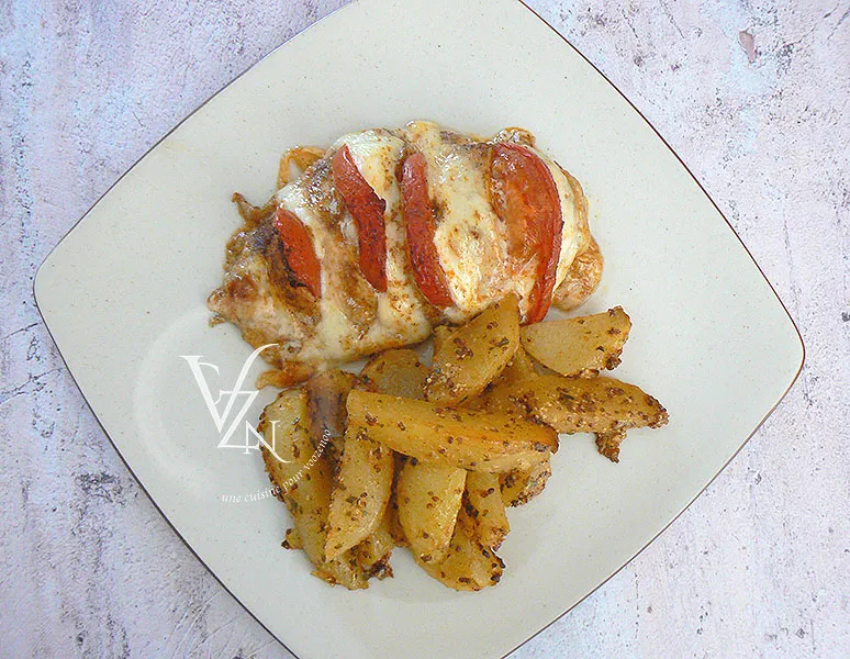 Blancs de poulet épicés et potatoes à la moutarde fin